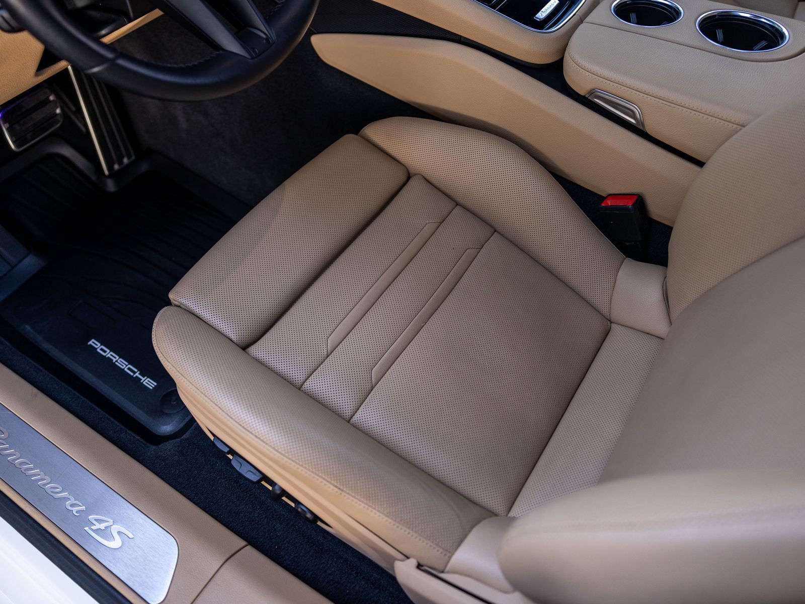 Certified 2023 Porsche Panamera 4S AWD/4WD image 43