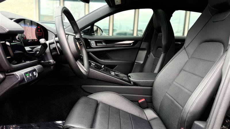 Used 2025 Porsche Panamera 4 w/ Premium Package image 11
