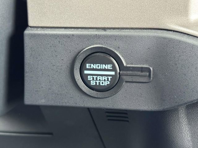 Used 2025 Ford Bronco Outer Banks image 22