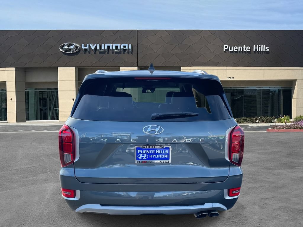 Used 2022 Hyundai Palisade Limited FWD image 5