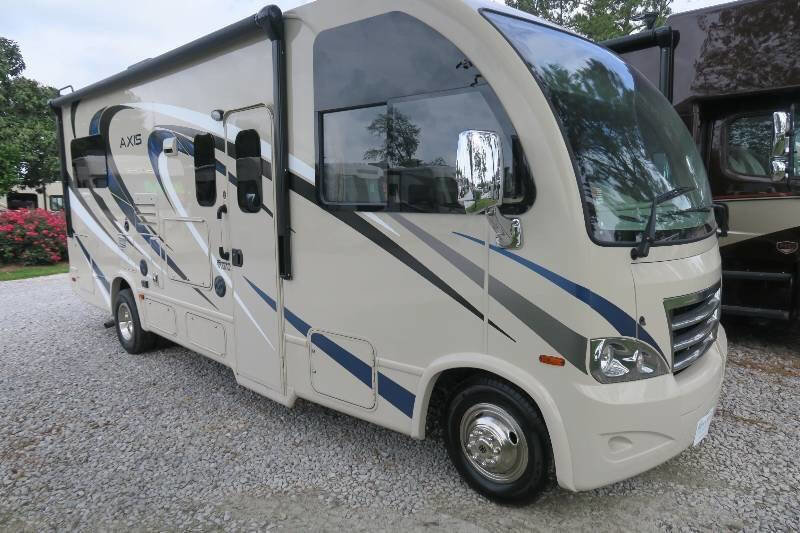 Used 2017 Ford E-450 and Econoline 450 Super Duty w/ A/C Prep Package RWD image 1