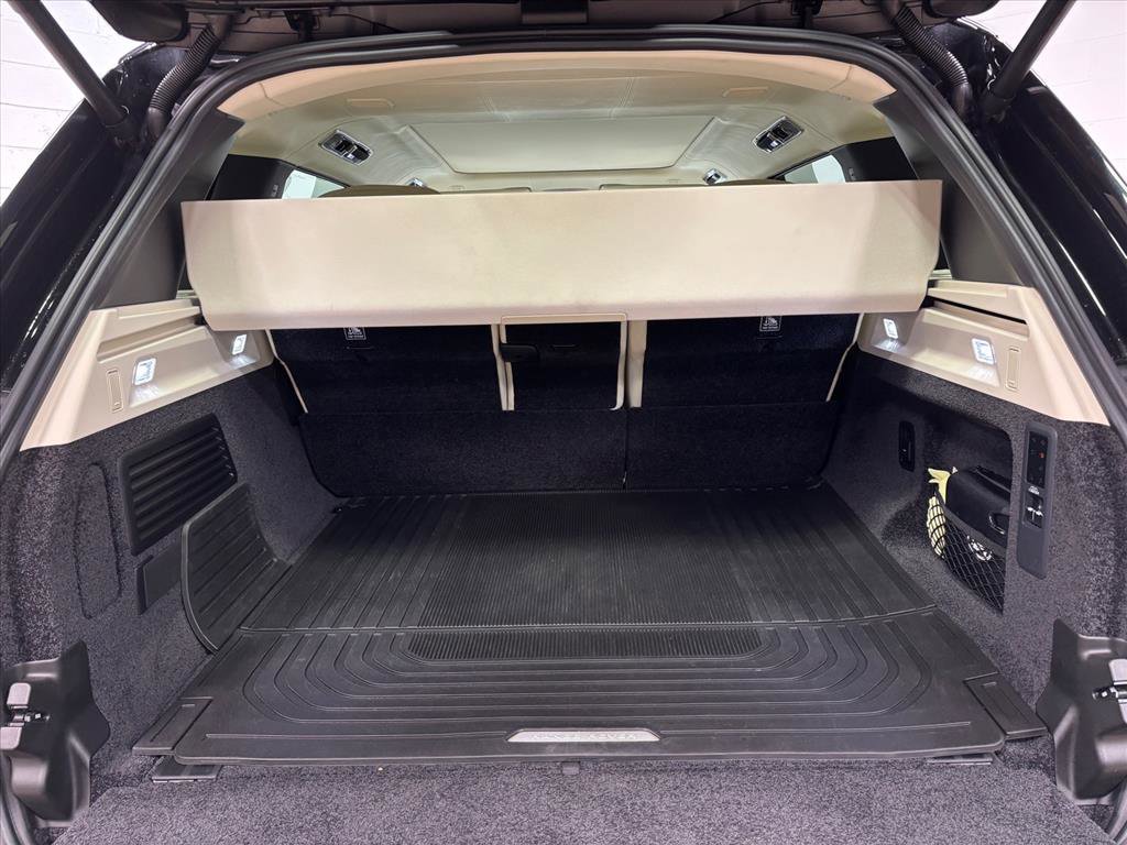 Used 2025 Land Rover Range Rover Long Wheelbase Autobiography image 39