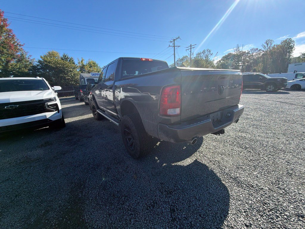 Used 2017 RAM 1500 Express AWD/4WD image 5