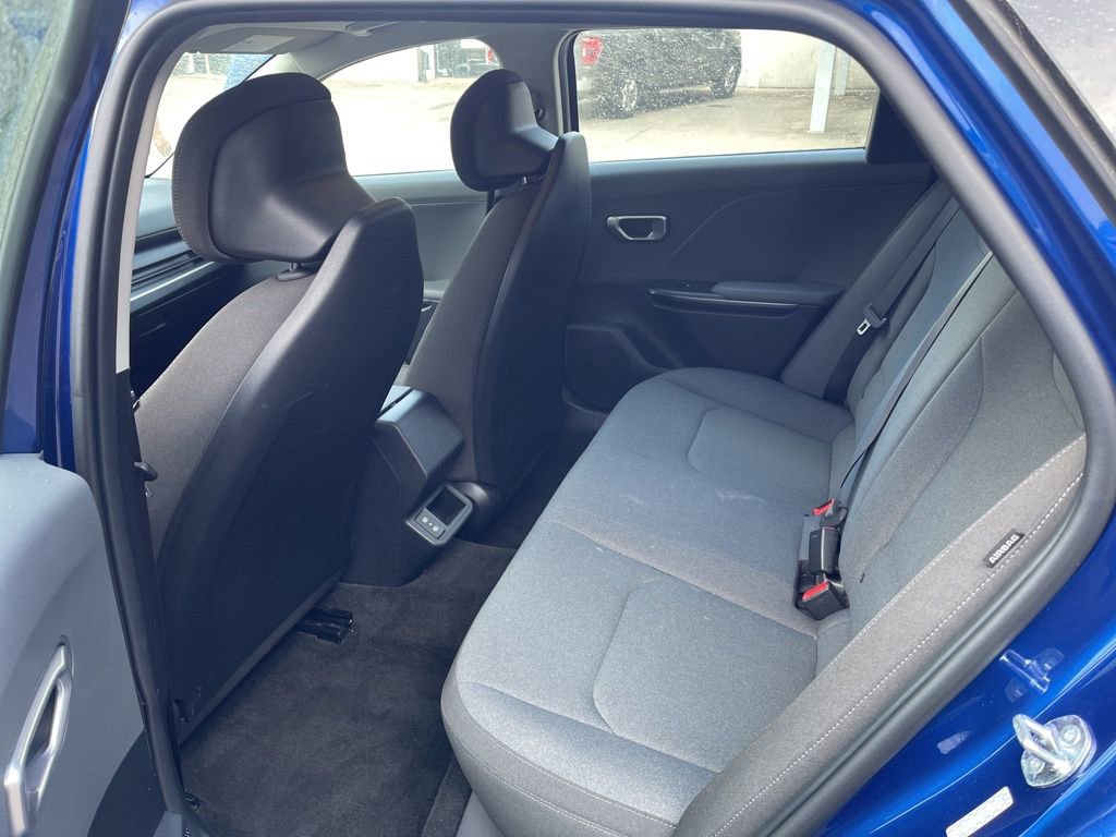 Used 2025 Kia K4 LXS image 9