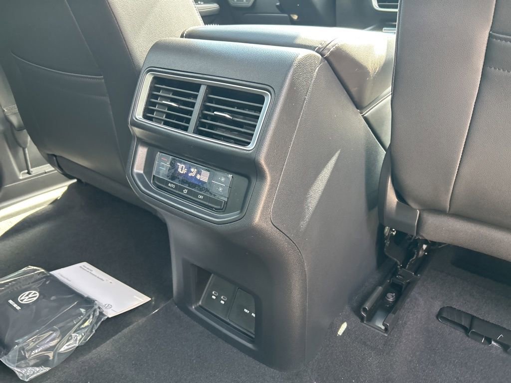 New 2026 Volkswagen Atlas SE image 50