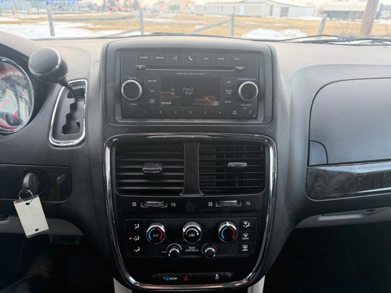 Used 2015 Dodge Grand Caravan SE w/ Quick Order Package 29E SE image 19