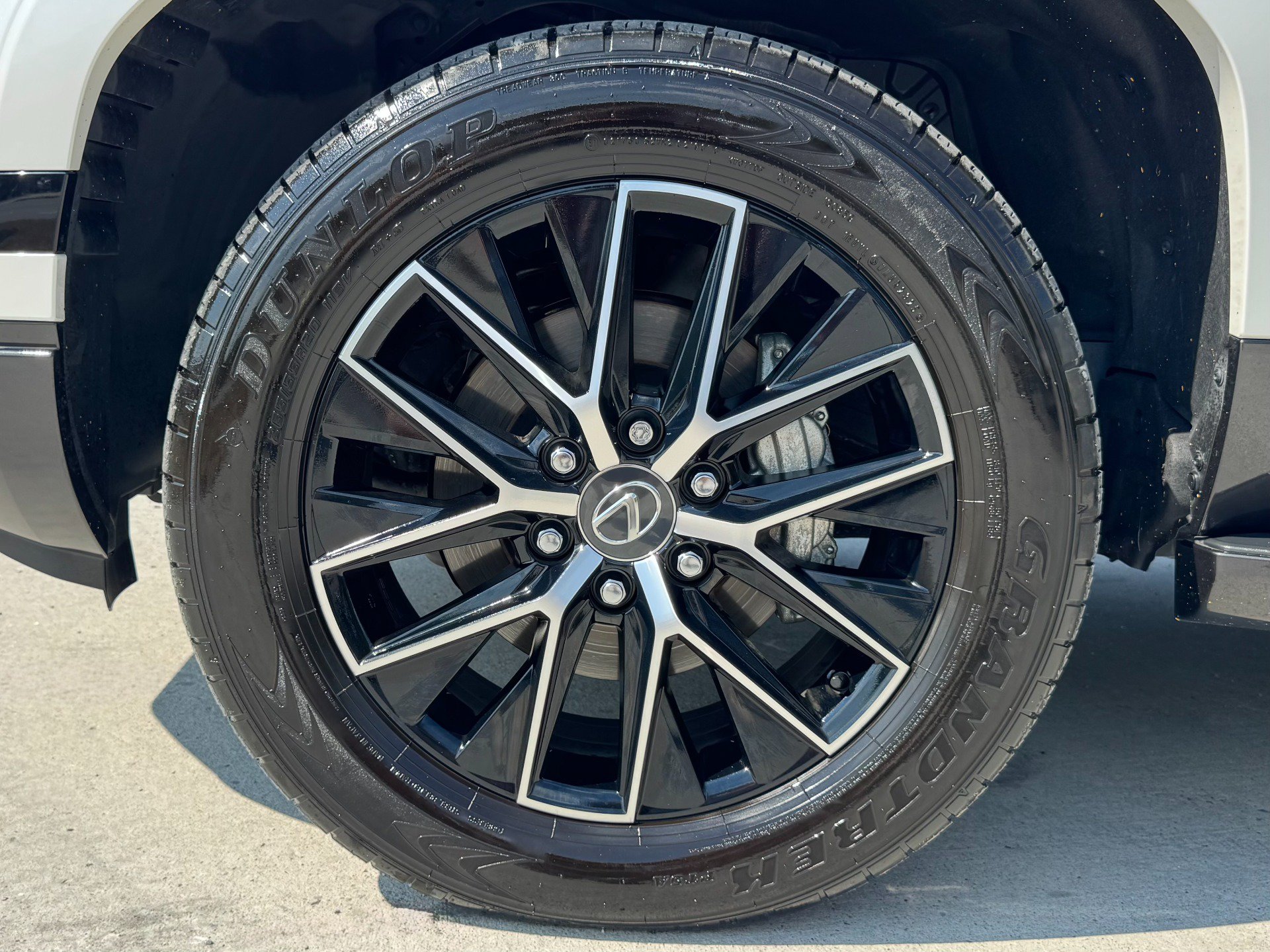 Used 2025 Lexus GX 550 w/ Cold Area Package AWD/4WD image 81