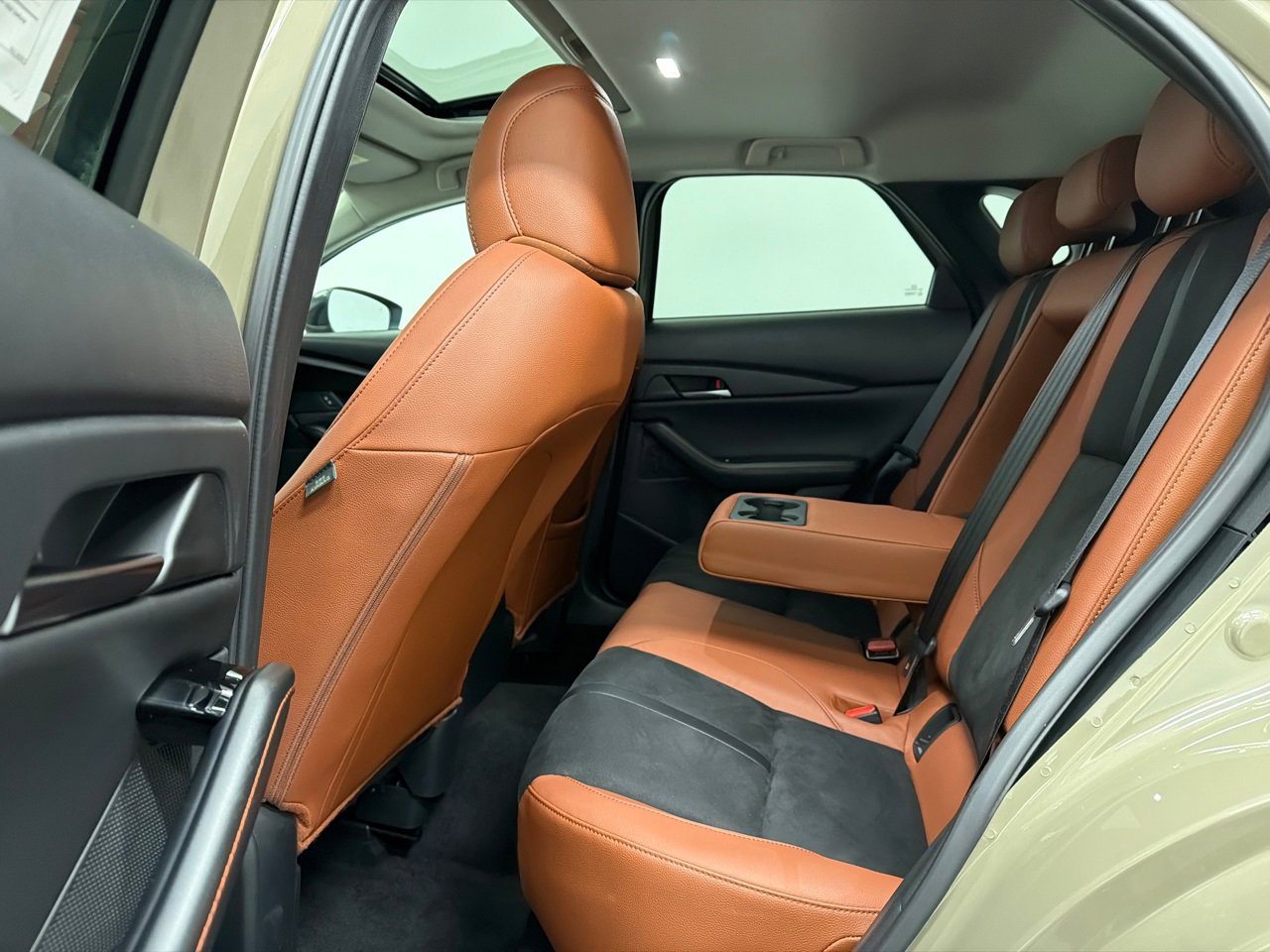 Certified 2025 MAZDA CX-30 Carbon image 17