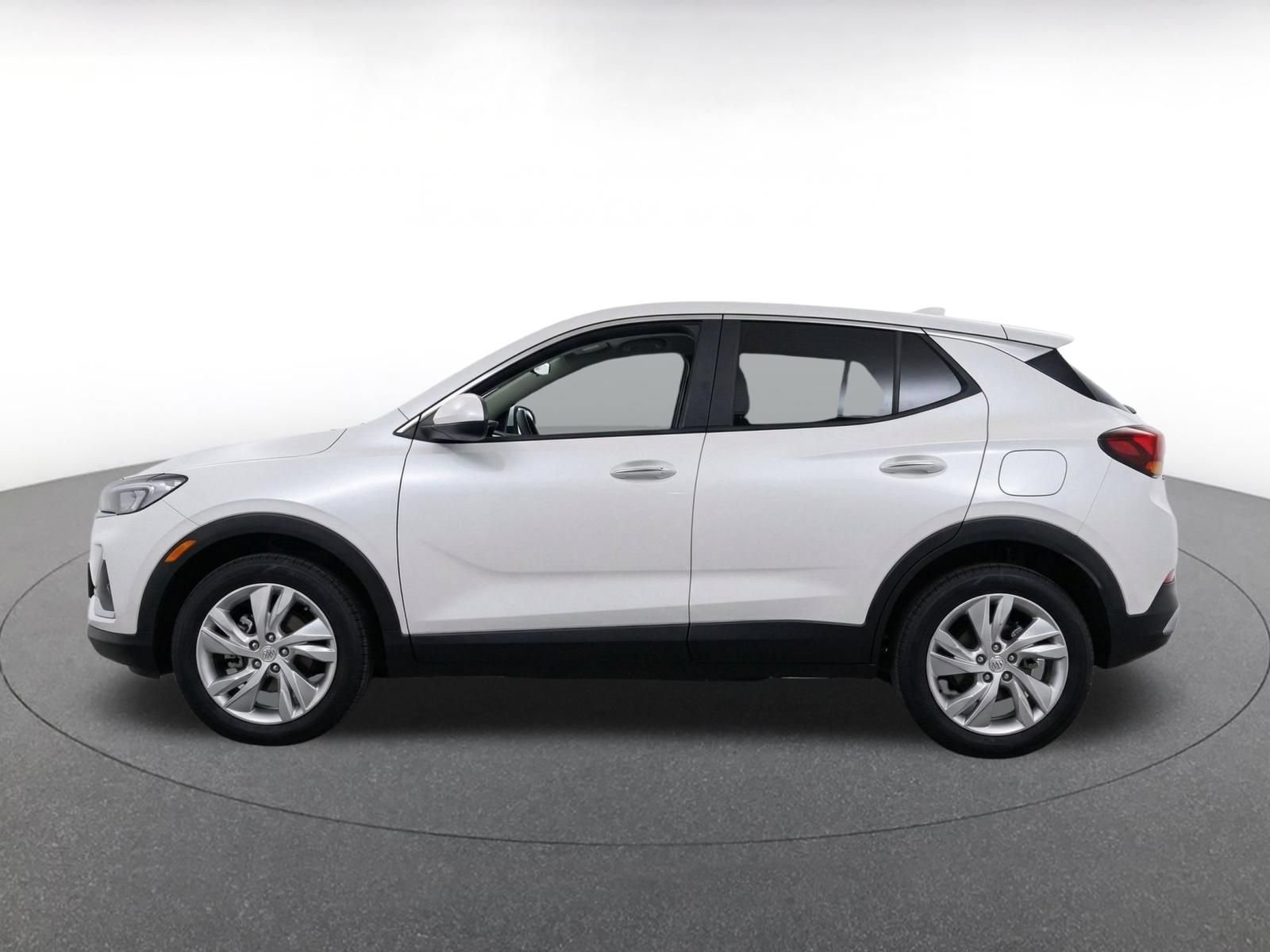 Used 2025 Buick Encore GX Preferred AWD/4WD image 5