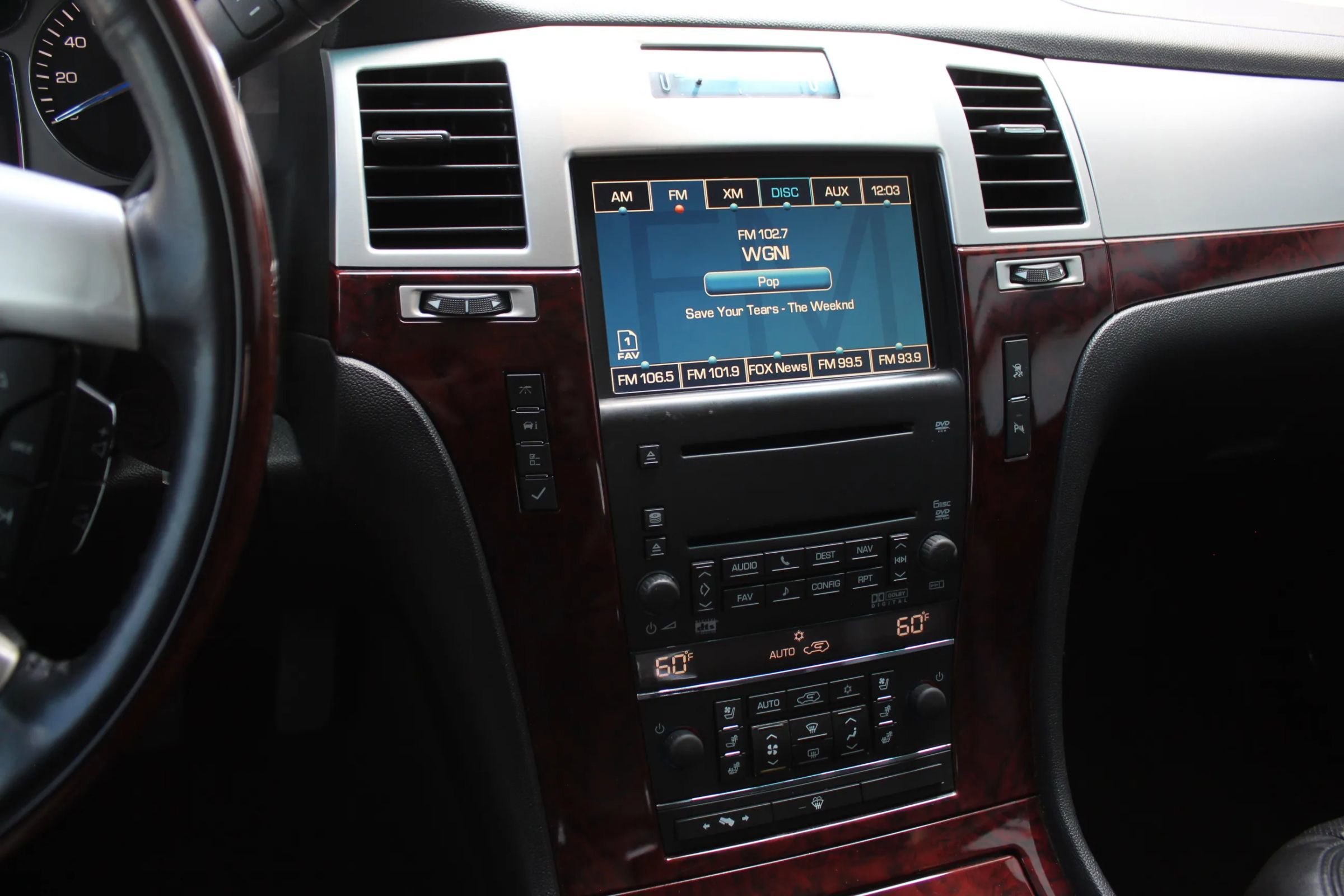 Used 2008 Cadillac Escalade EXT AWD/4WD image 17