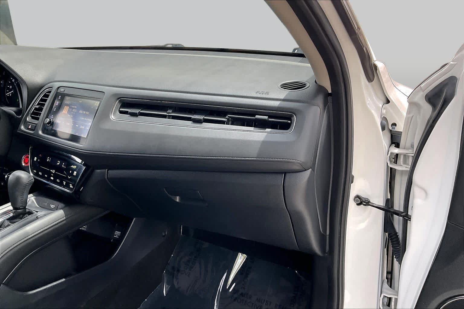 Used 2019 Honda HR-V Touring image 19