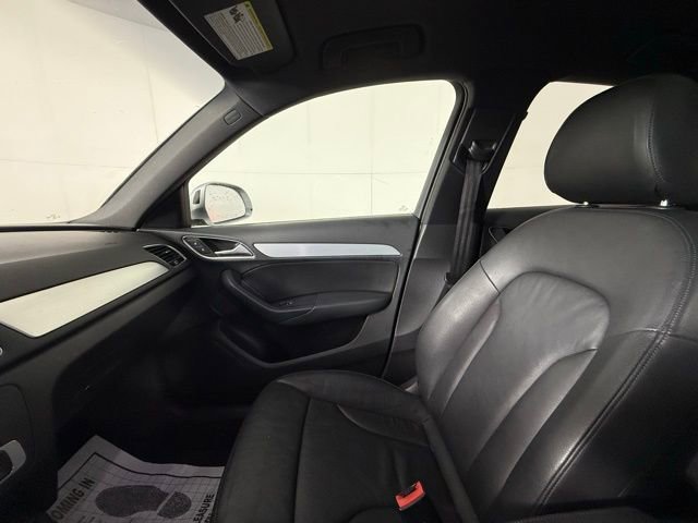 Used 2018 Audi Q3 2.0T Premium Plus w/ Premium Plus Package image 17