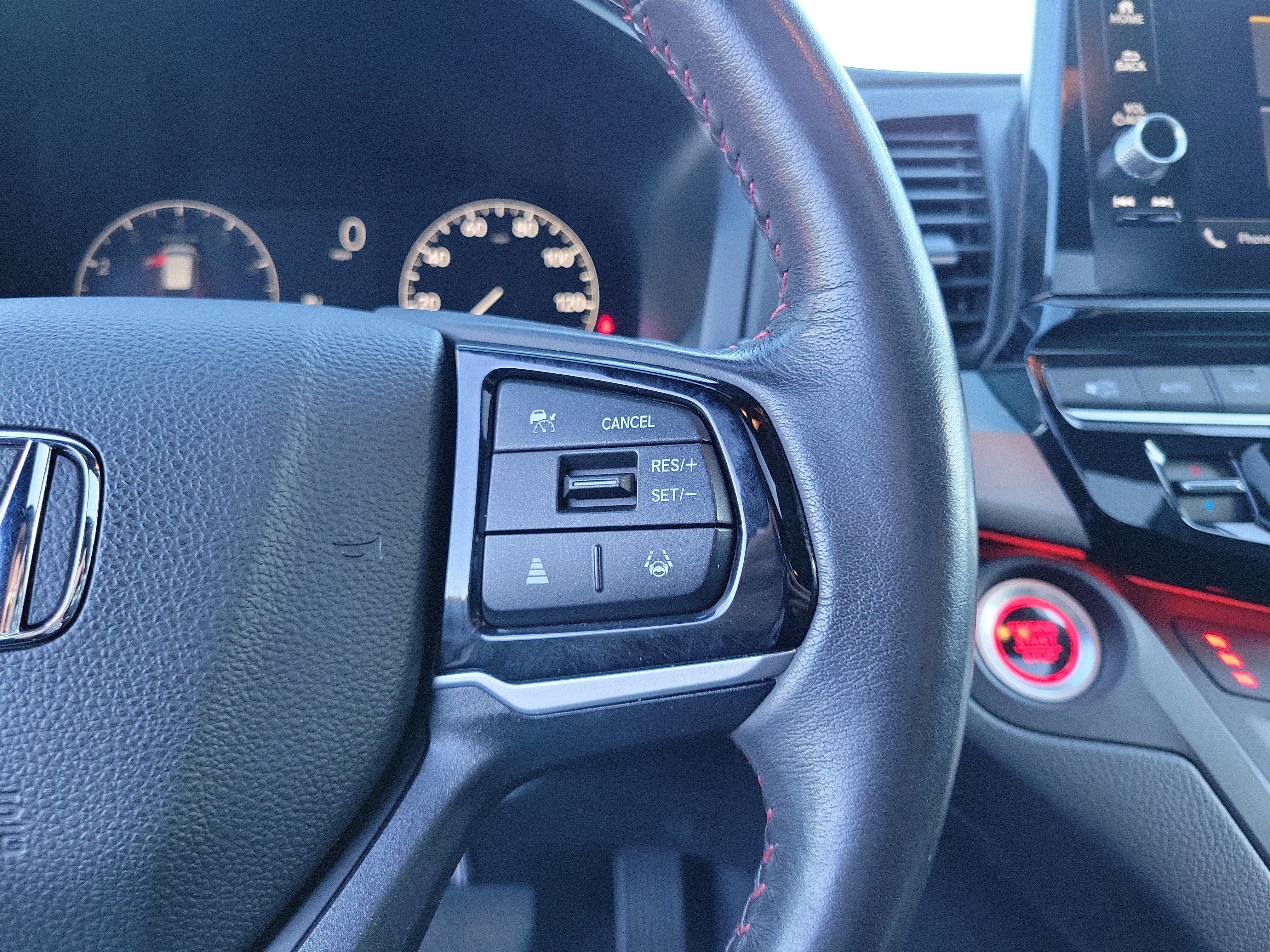 Used 2025 Honda Odyssey Sport-L image 23