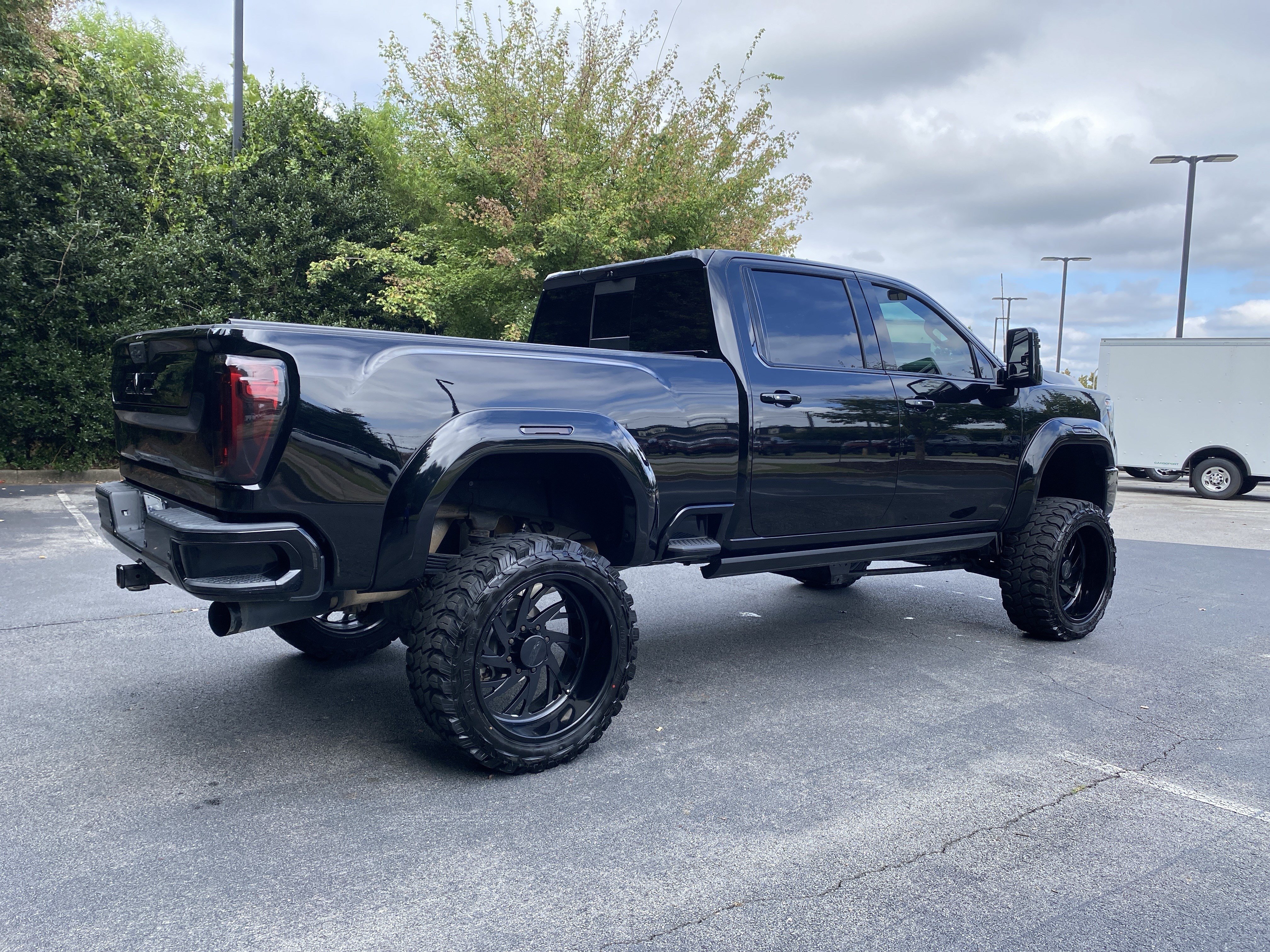 Used 2021 GMC Sierra 2500 AT4 w/ AT4 Premium Plus Package AWD/4WD image 9