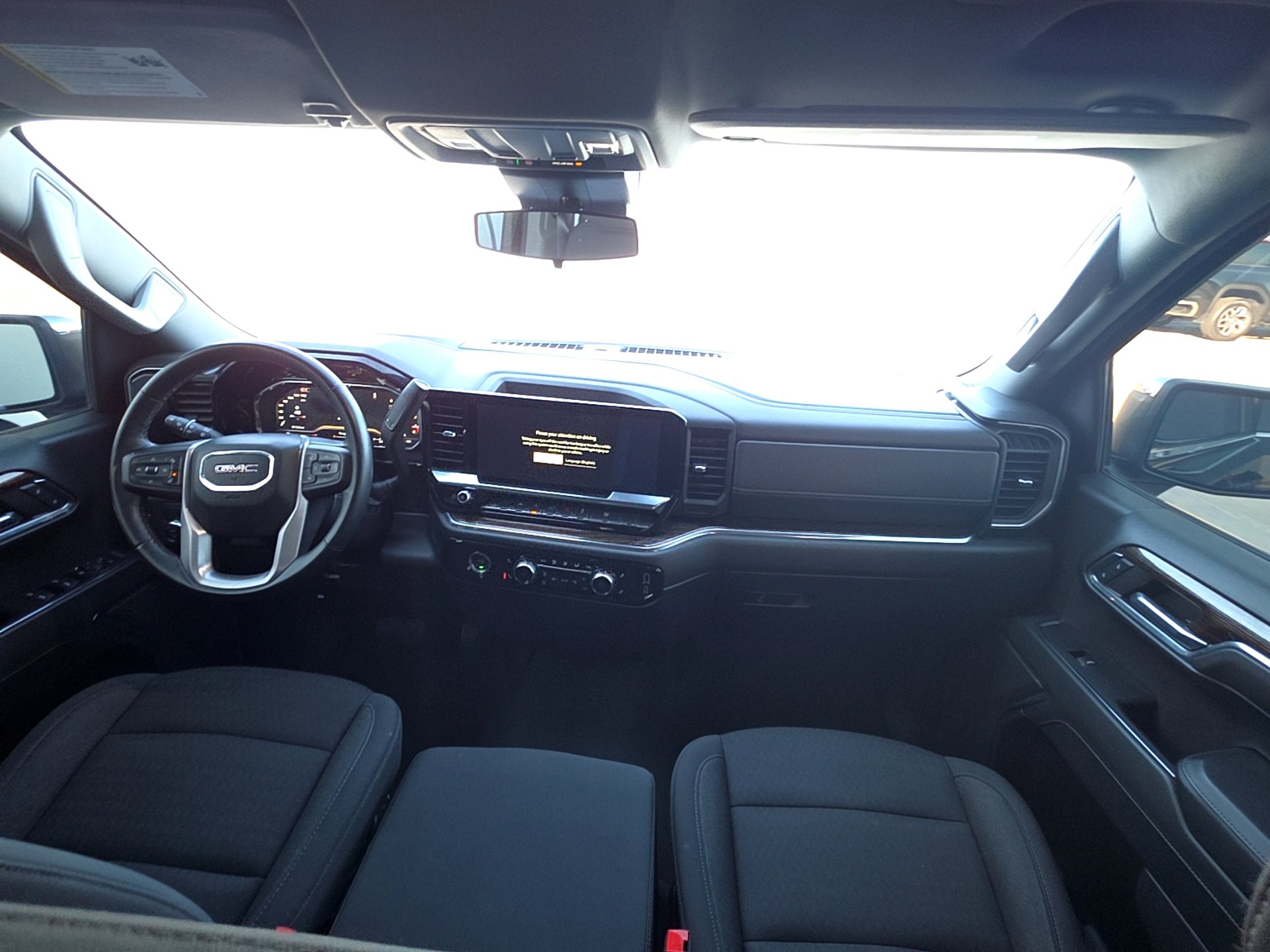 Used 2024 GMC Sierra 1500 SLE image 11