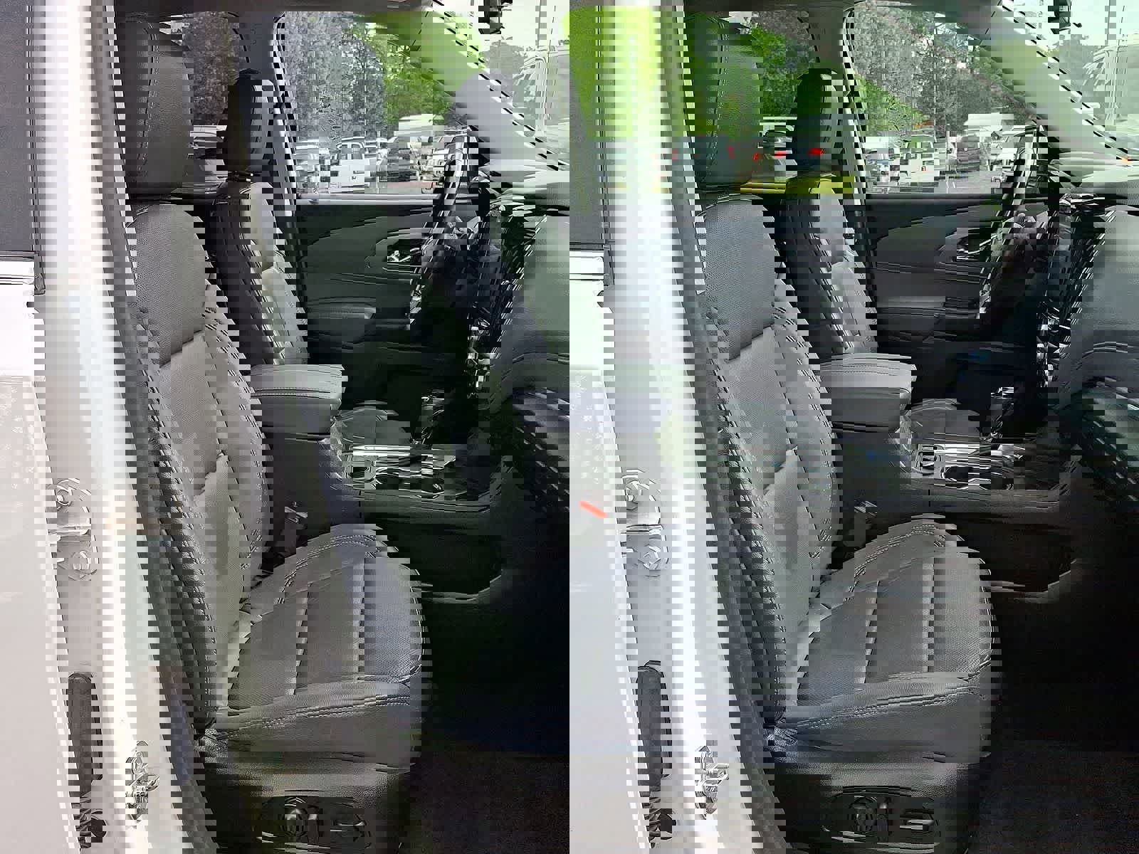 Used 2018 Chevrolet Traverse Premier image 34