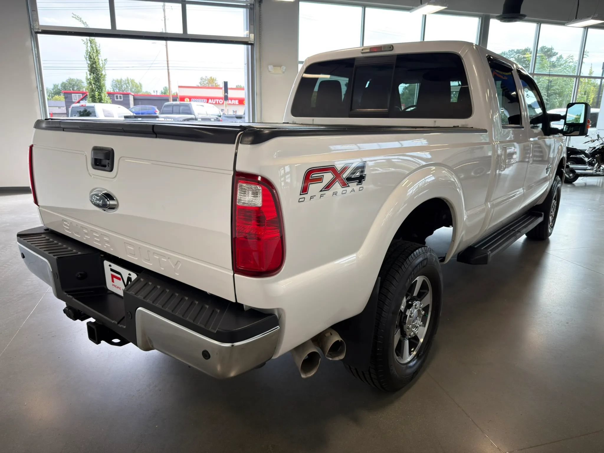 Used 2016 Ford F350 Lariat w/ Lariat Ultimate Package AWD/4WD image 6