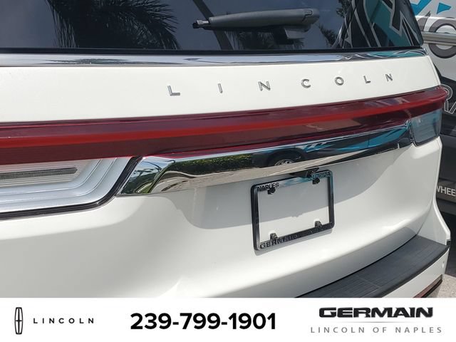 Certified 2024 Lincoln Navigator Premiere AWD/4WD image 16