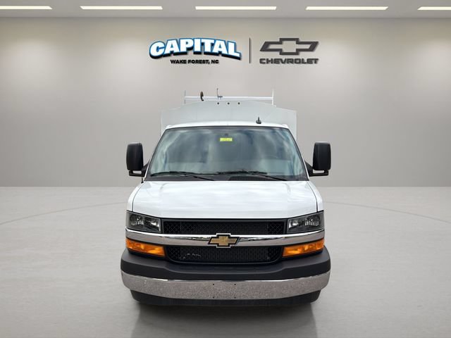 New 2025 Chevrolet Express 3500 w/ Power Convenience Package RWD image 9