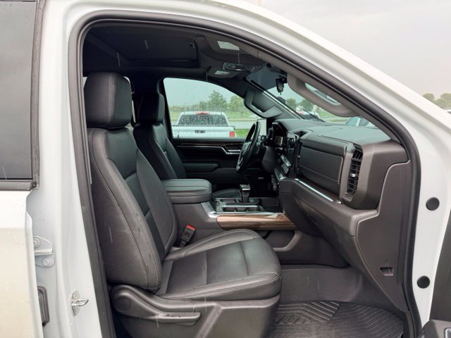 Certified 2024 Chevrolet Silverado 1500 LT Trail Boss w/ LT Trail Boss Premium Package AWD/4WD image 11