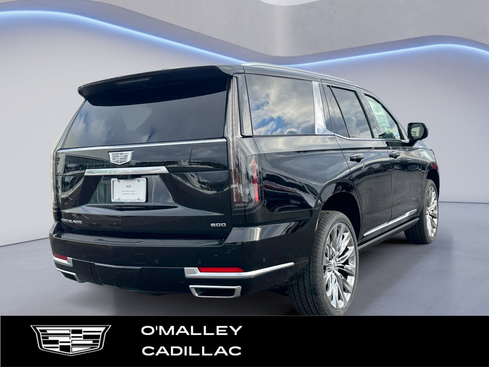 New 2026 Cadillac Escalade Luxury w/ LPO, Radiant Package AWD/4WD image 5