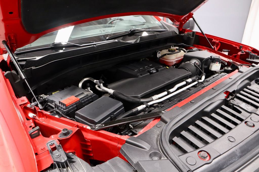 Used 2023 Chevrolet Silverado 1500 Custom w/ LPO, Dark Essentials Package AWD/4WD image 17