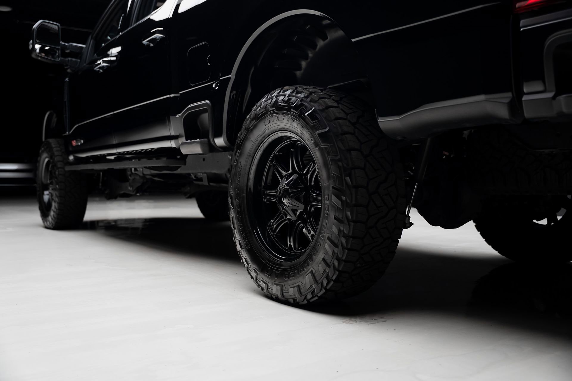 Used 2024 Ford F250 Platinum w/ Tremor Off-Road Package image 81