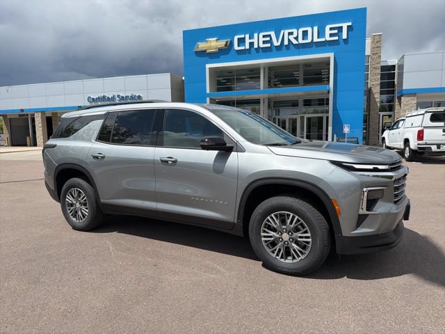 New 2026 Chevrolet Traverse LT w/ Driver Confidence Package AWD/4WD image 1