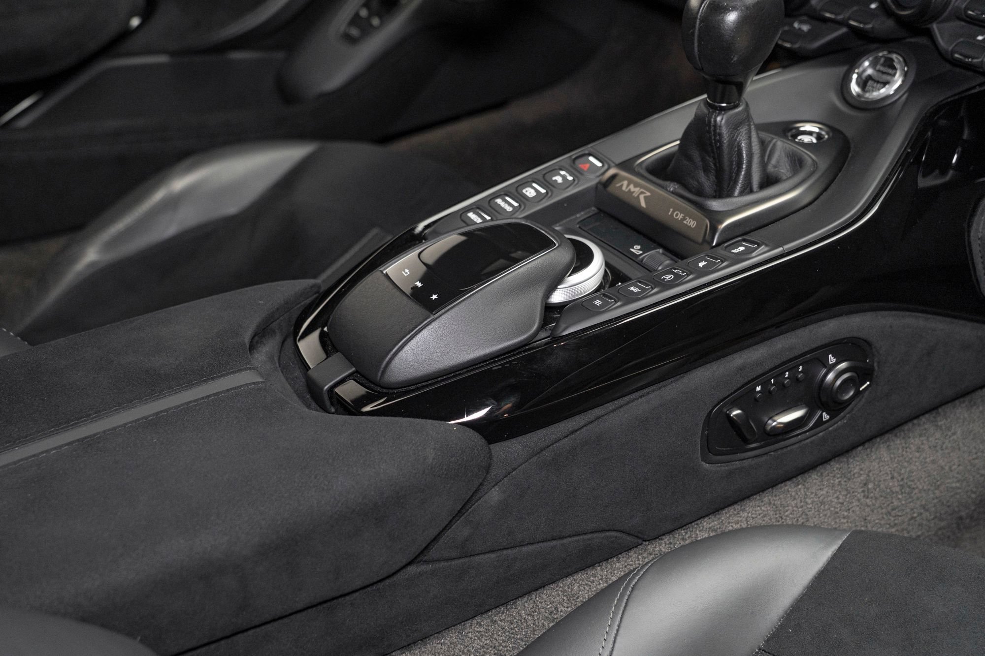 Used 2020 Aston Martin V8 Vantage AMR RWD image 44