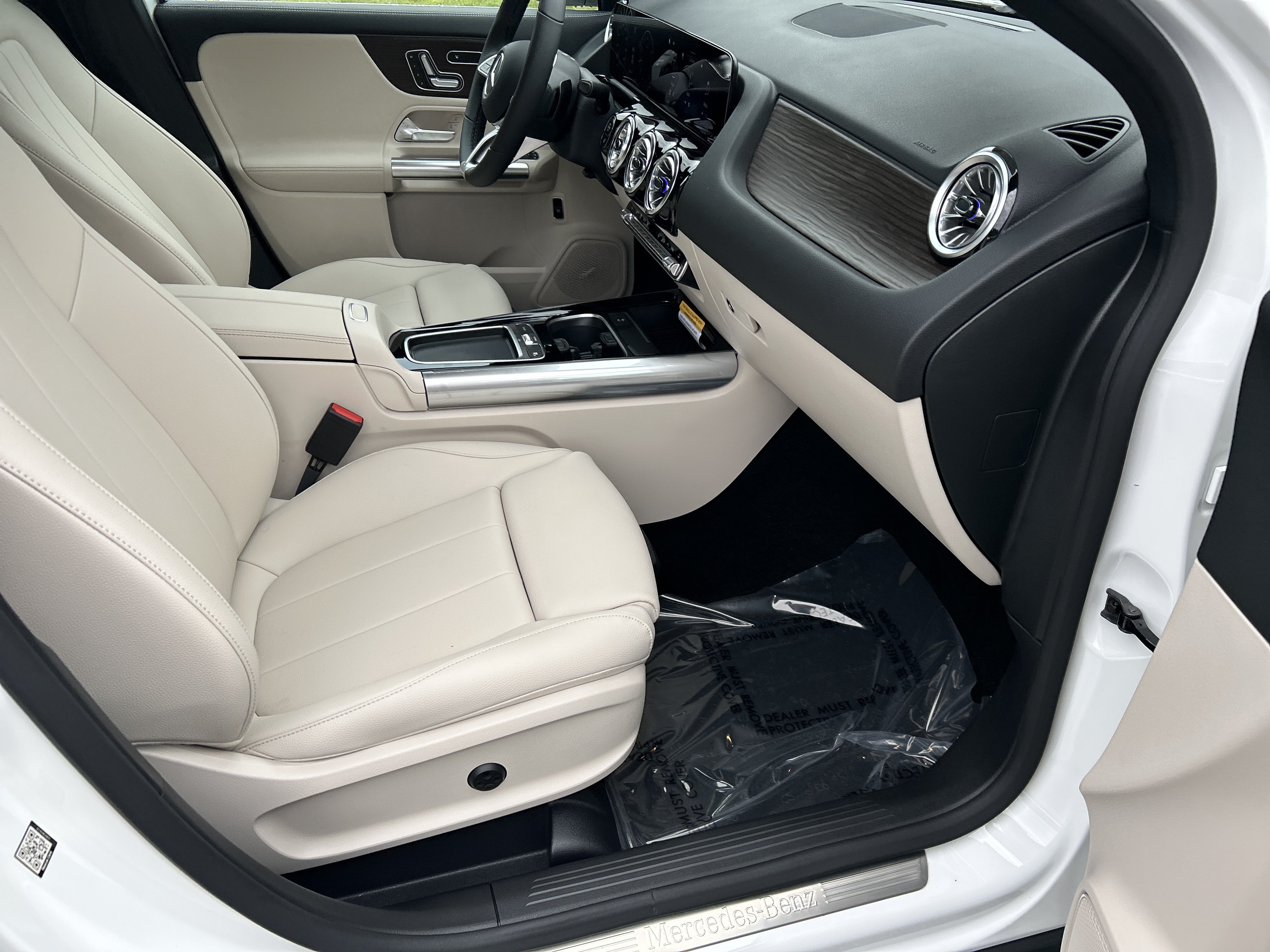 New 2026 Mercedes-Benz GLA 250 image 43
