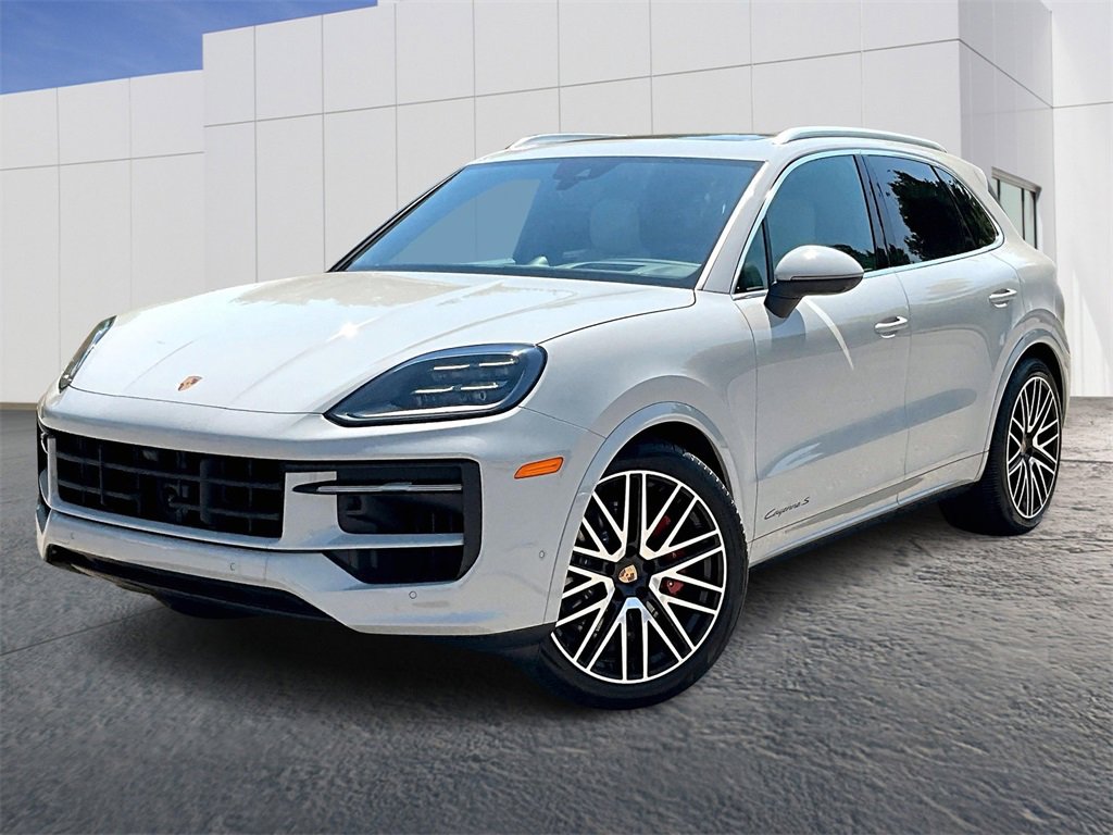 New 2025 Porsche Cayenne S