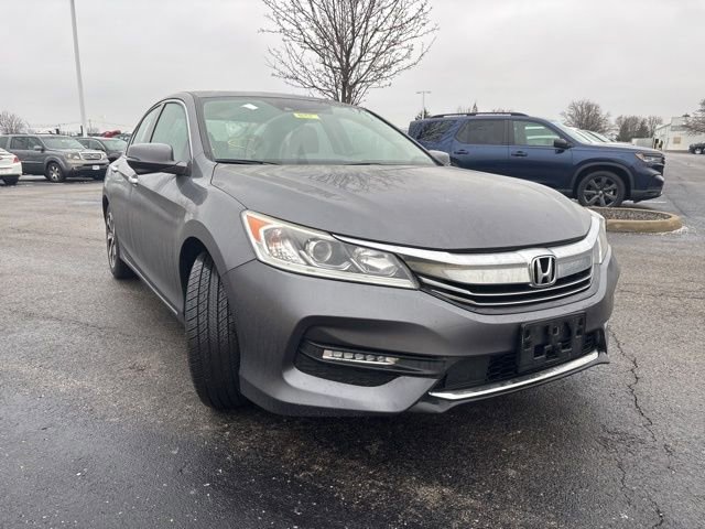 Used 2017 Honda Accord EX image 11