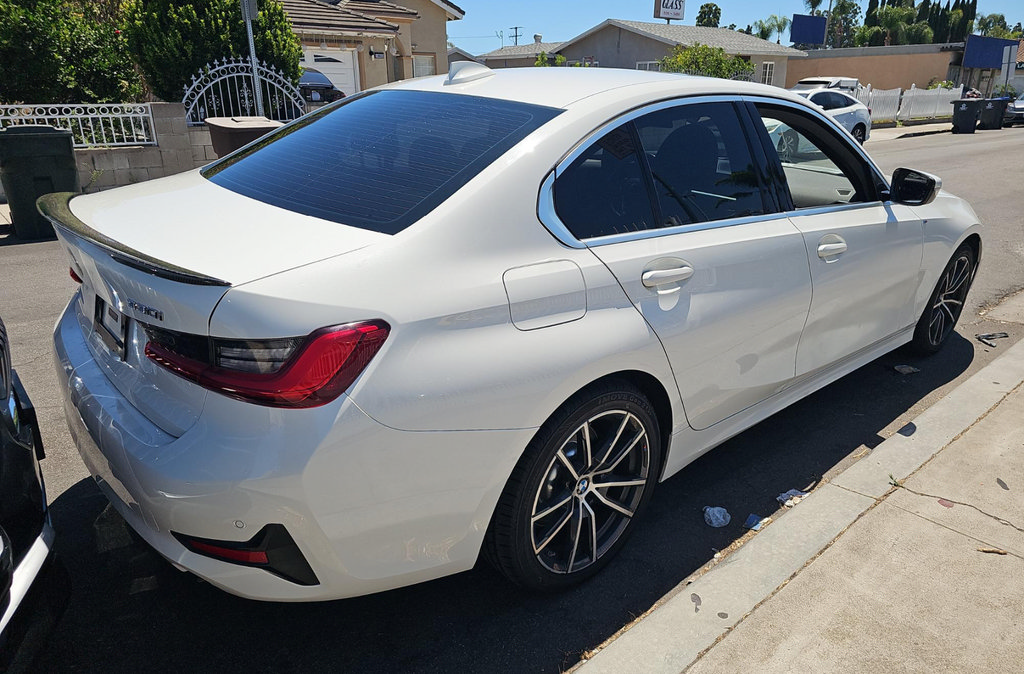 Used 2020 BMW 330i Sedan RWD image 3