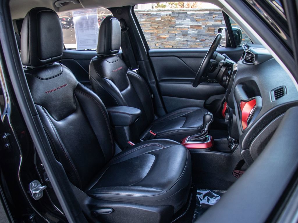 Used 2022 Jeep Renegade Trailhawk image 19