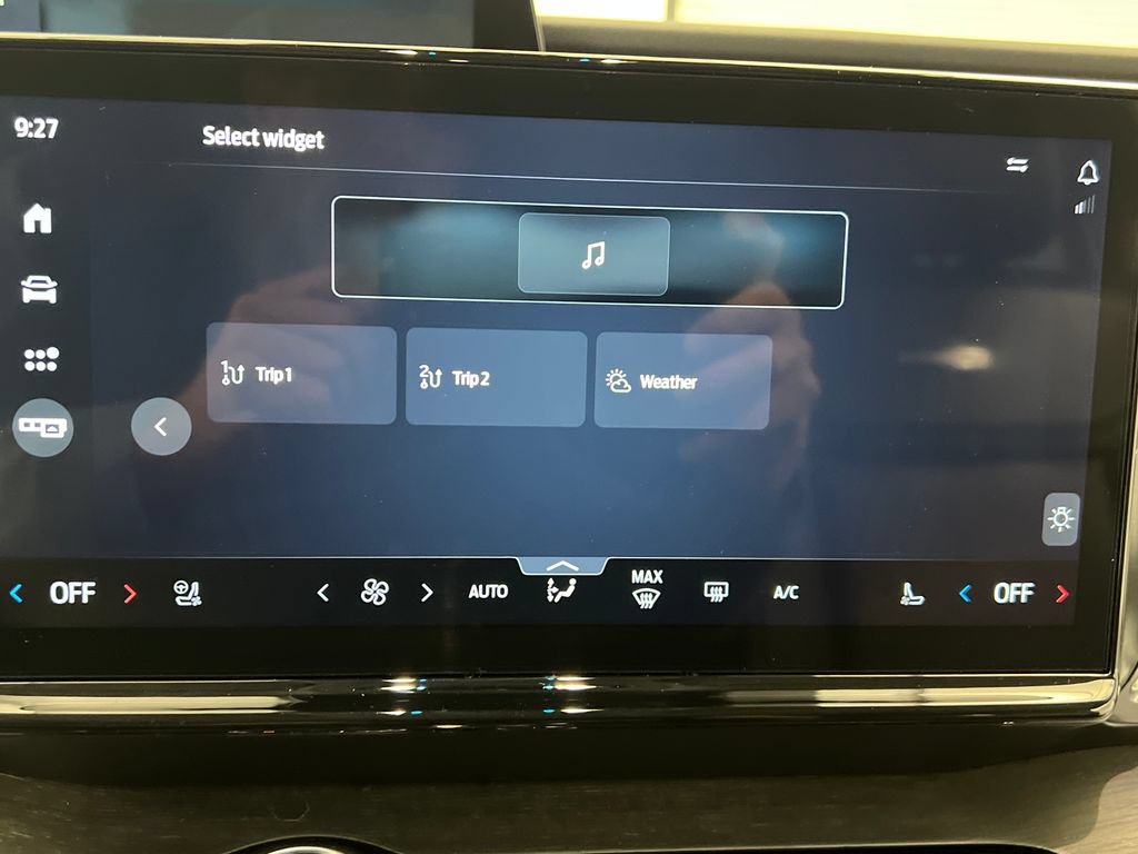 Used 2025 Ford Expedition Platinum AWD/4WD image 76