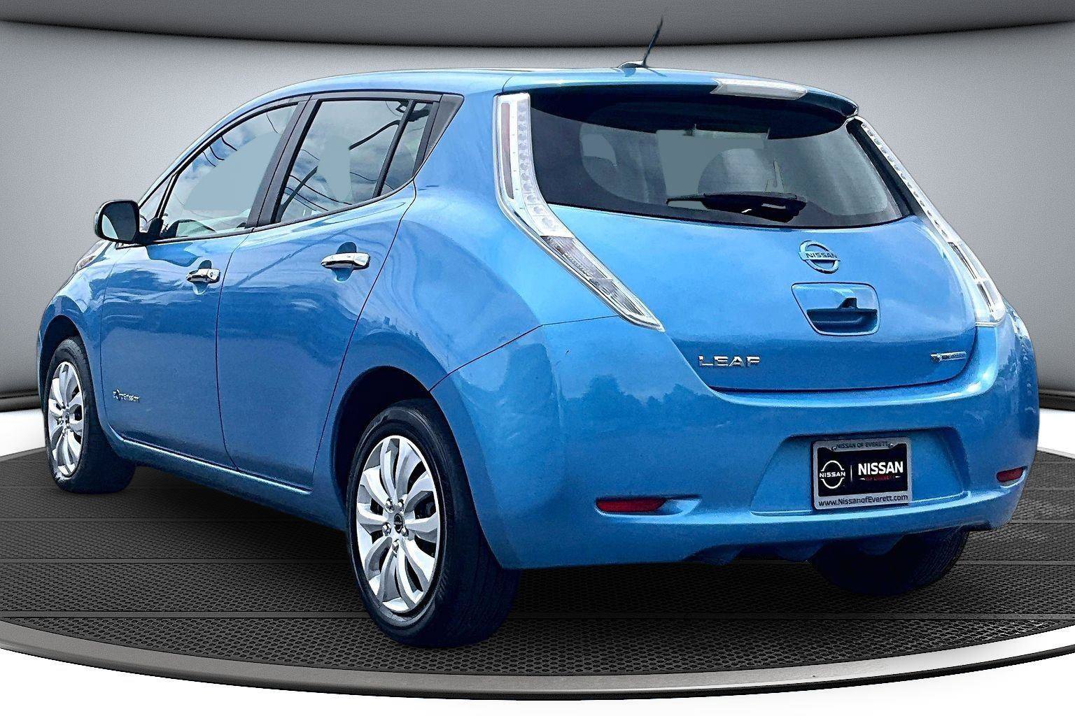 Used 2013 Nissan Leaf S w/ Charger Pkg FWD image 5