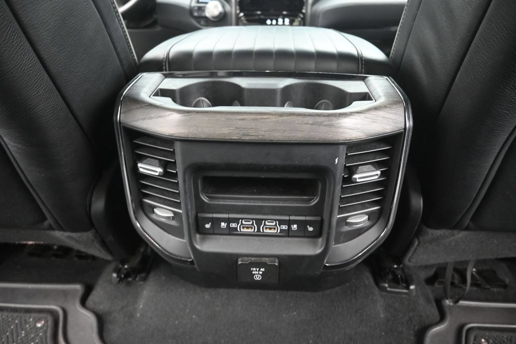 Used 2025 RAM 1500 Limited AWD/4WD image 16