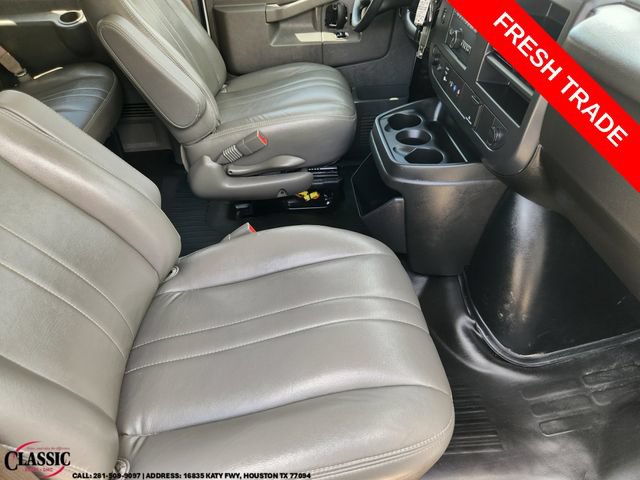 Used 2025 Chevrolet Express 3500 LS RWD image 13