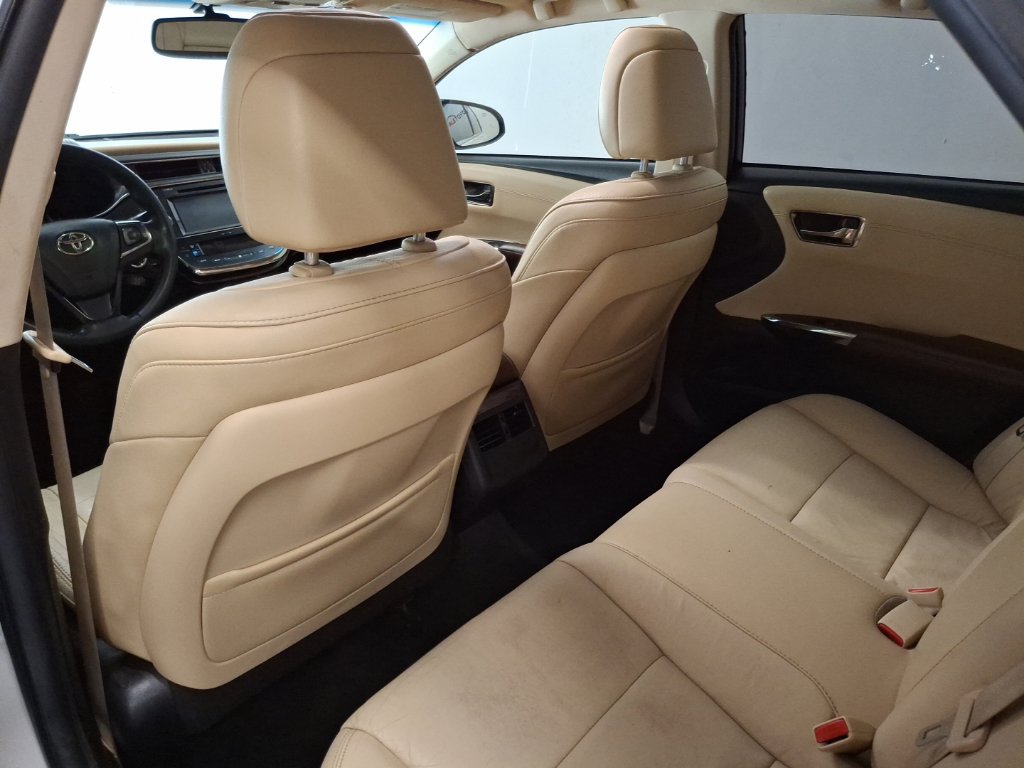 Used 2015 Toyota Avalon XLE Touring FWD image 15