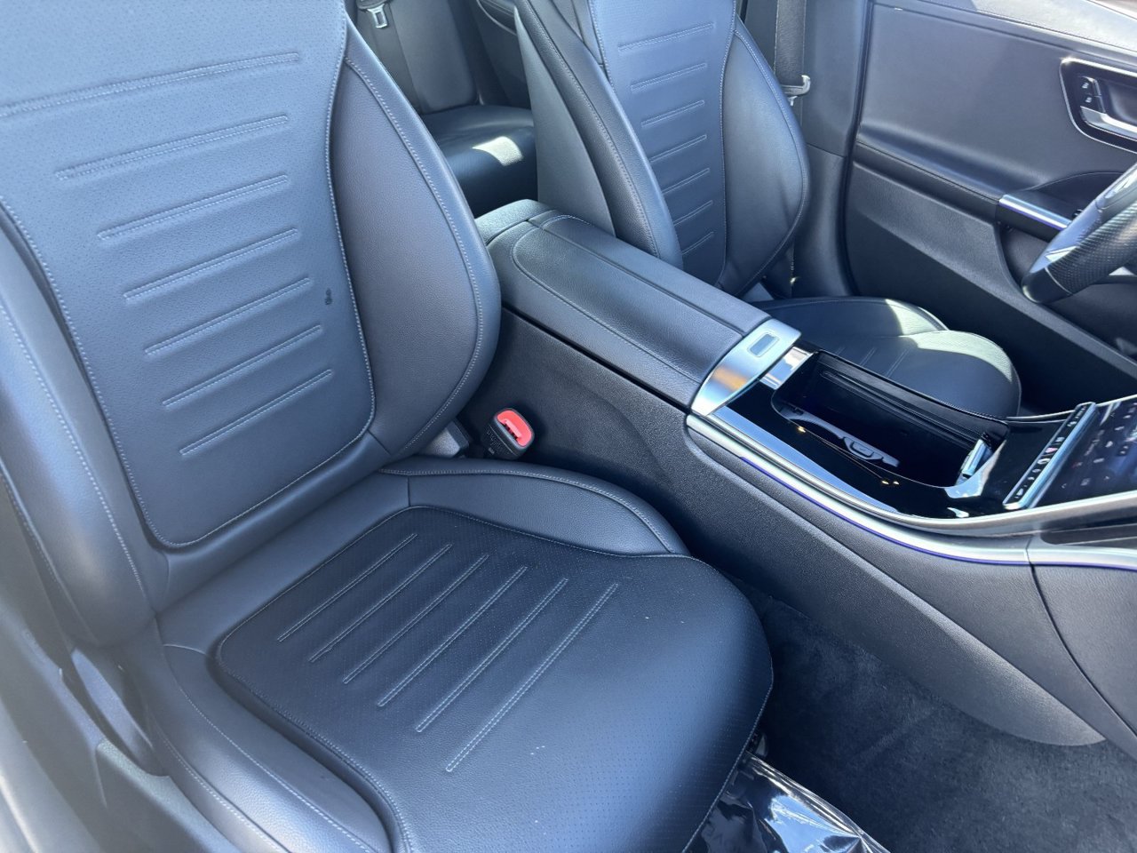 Used 2022 Mercedes-Benz C 300 Sedan image 8