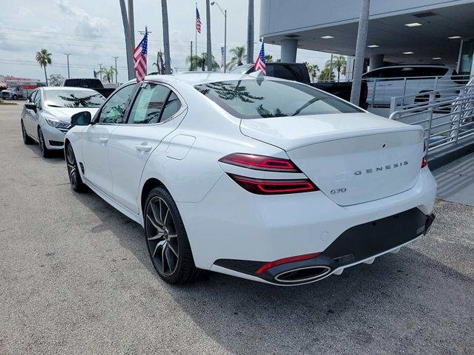 Used 2025 Genesis G70 2.5T RWD image 5