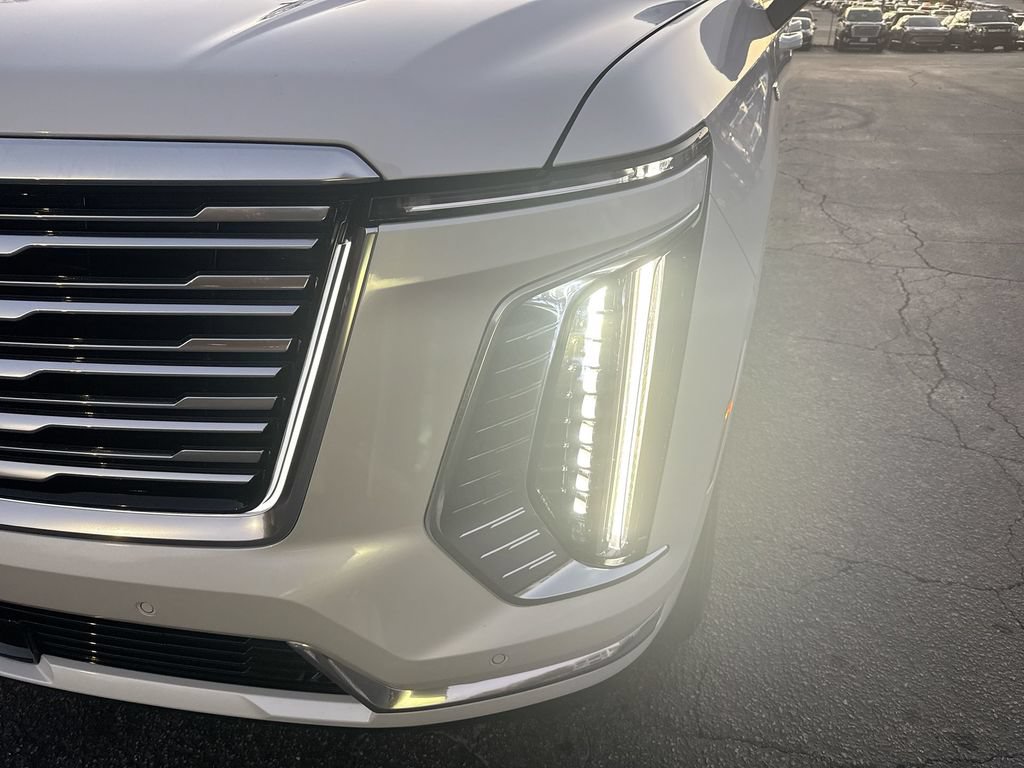 Used 2025 Cadillac Escalade Premium Luxury Platinum w/ LPO, Floor Liner Package AWD/4WD image 10