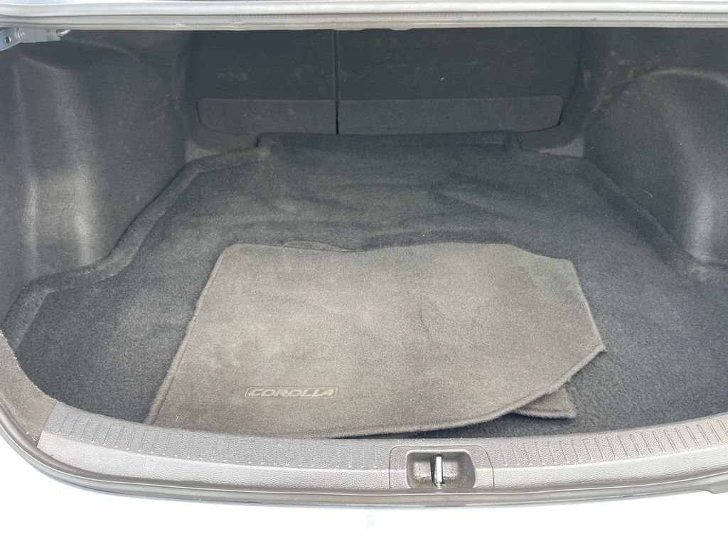 Used 2023 Toyota Corolla SE FWD image 11