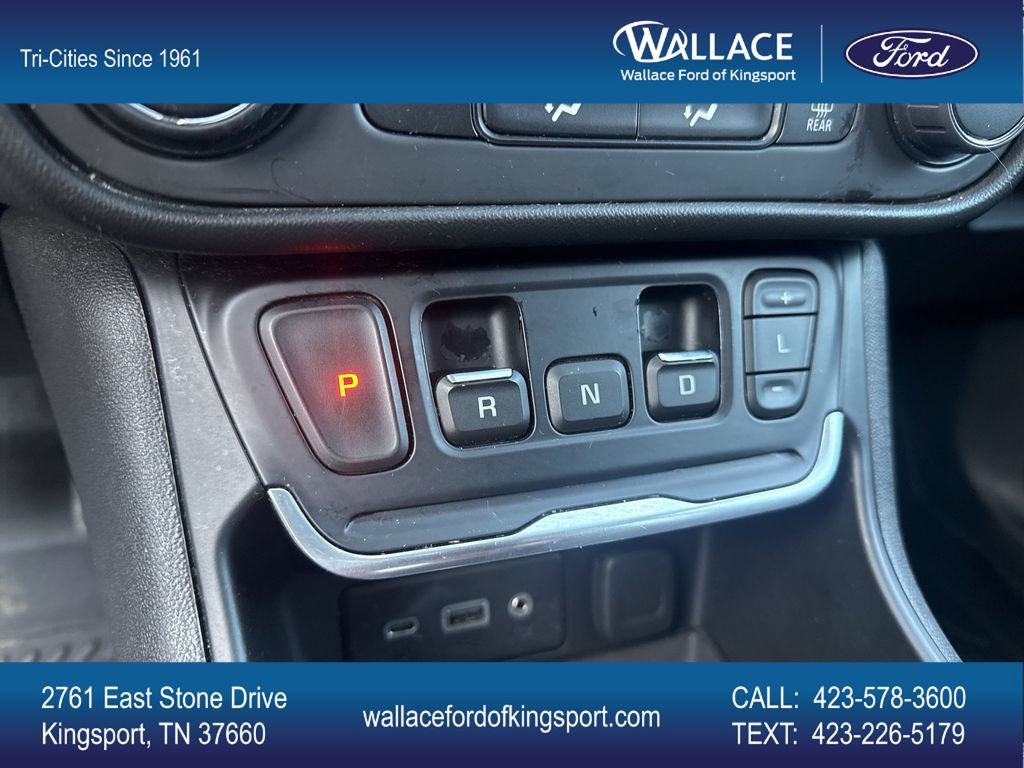 Used 2020 GMC Terrain SLE w/ Elevation Edition FWD image 27