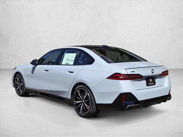 New 2026 BMW 550e xDrive AWD/4WD image 8