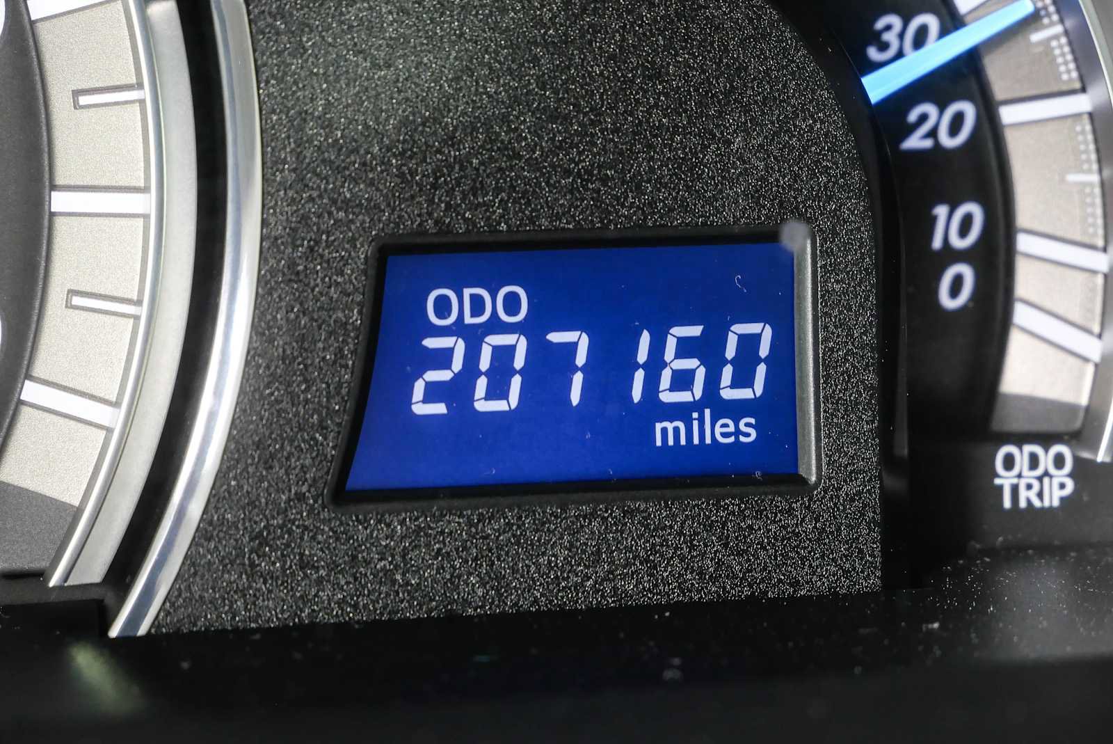 Used 2012 Toyota Camry SE FWD image 8