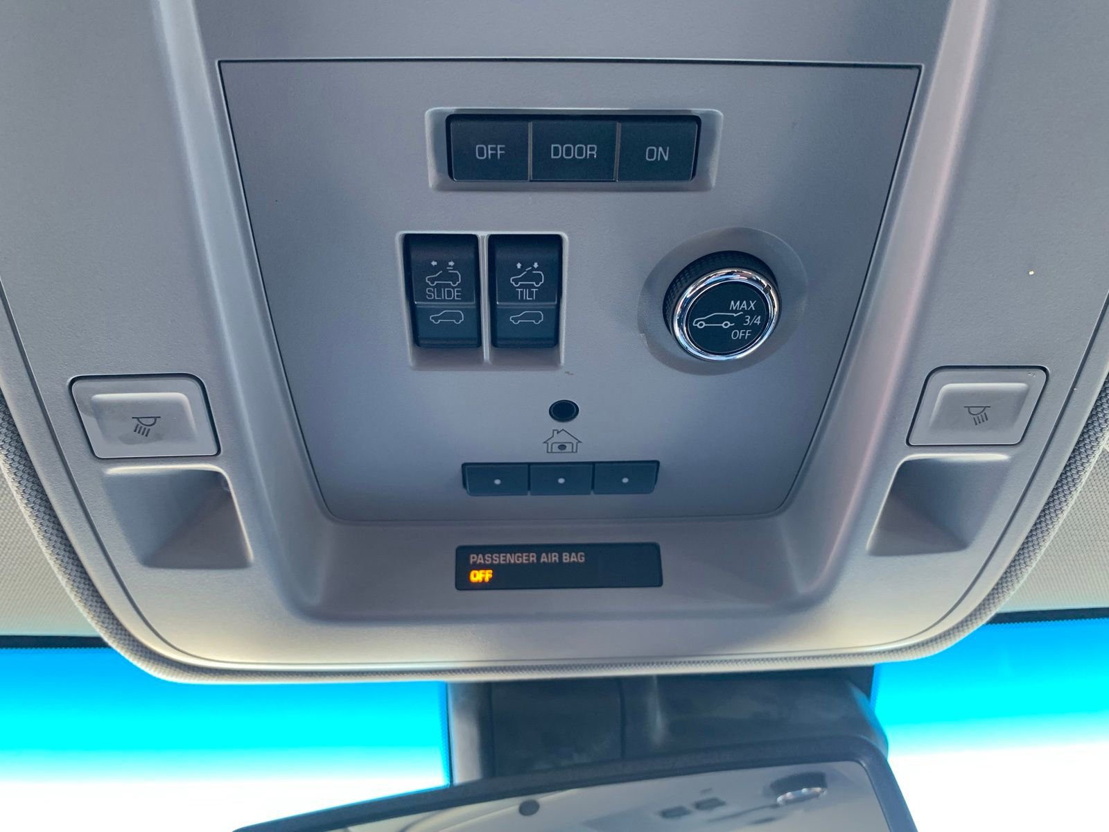 Used 2019 Chevrolet Tahoe Premier w/ Premier Plus Edition image 23