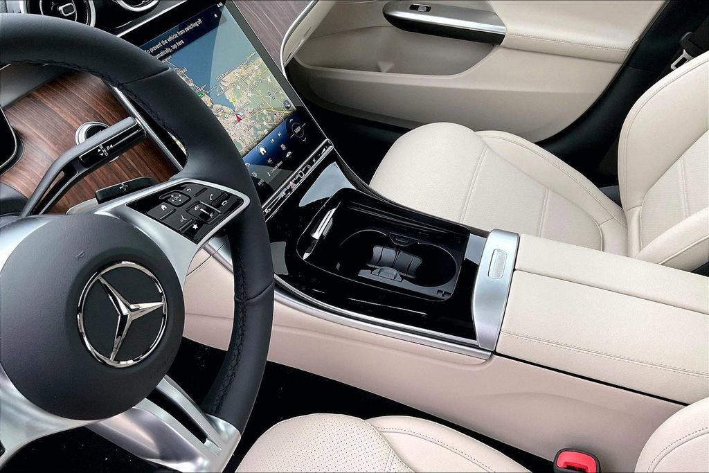 New 2026 Mercedes-Benz C 300 4MATIC Sedan image 8