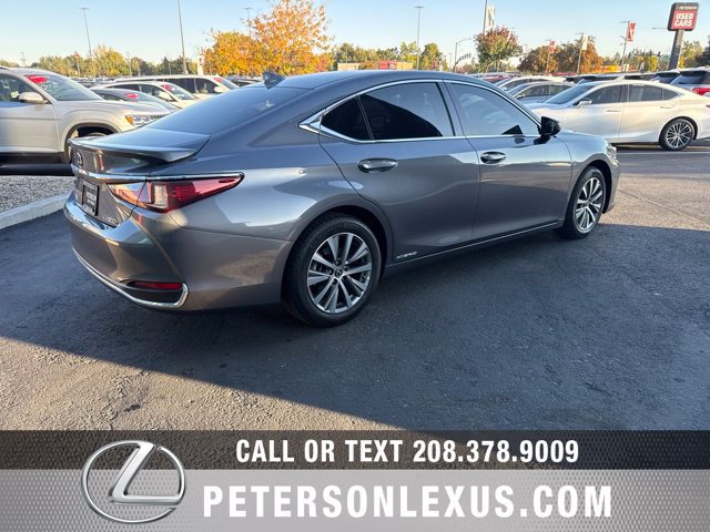Used 2021 Lexus ES 300h w/ Accessory Package FWD image 6