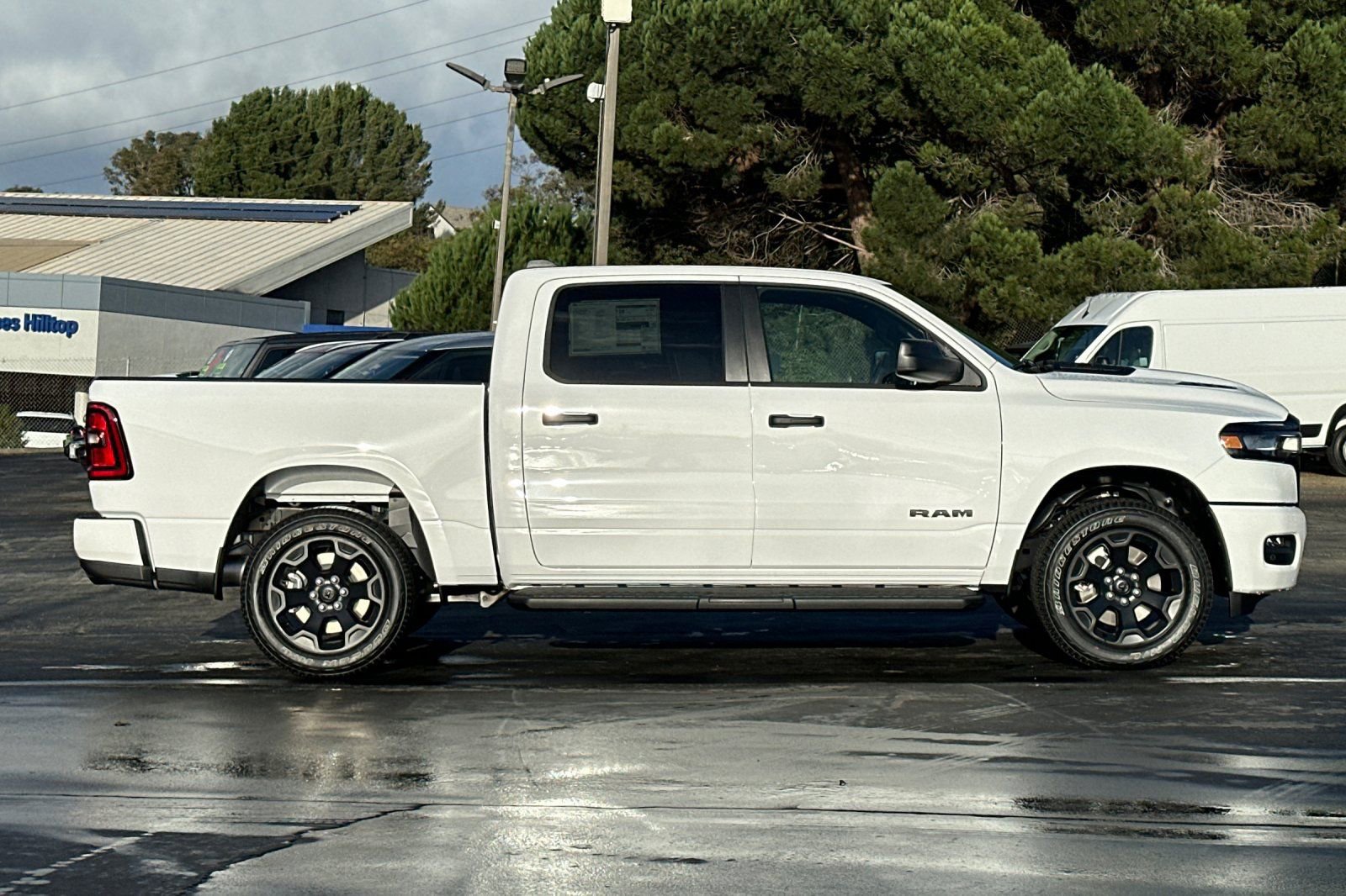 New 2026 RAM 1500 Express image 3